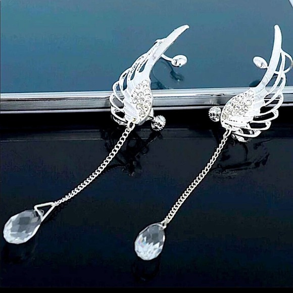 Rhinestone Decor Wing Shaped Ear Climber - Picture 4 of 6